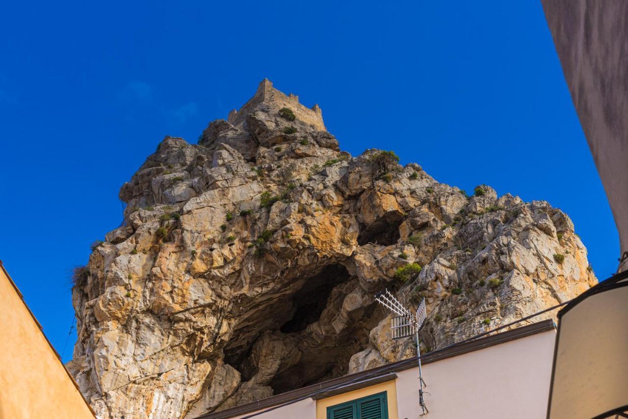 Mont°6 Apartment Cefalù Exterior foto